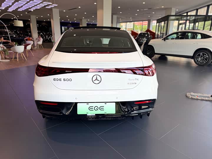 Mercedes-Benz EQE, 2025 — фото 8 из 9