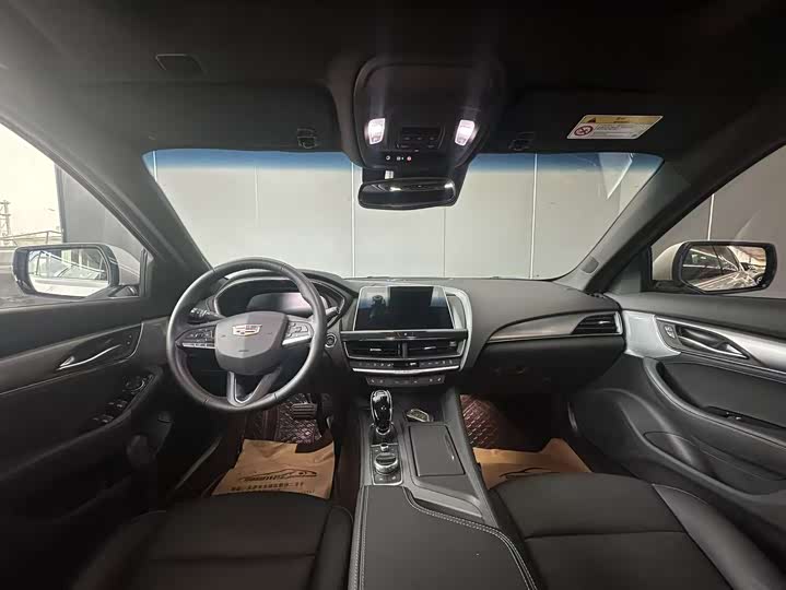 Cadillac CT5, 2023 — фото 9 из 9