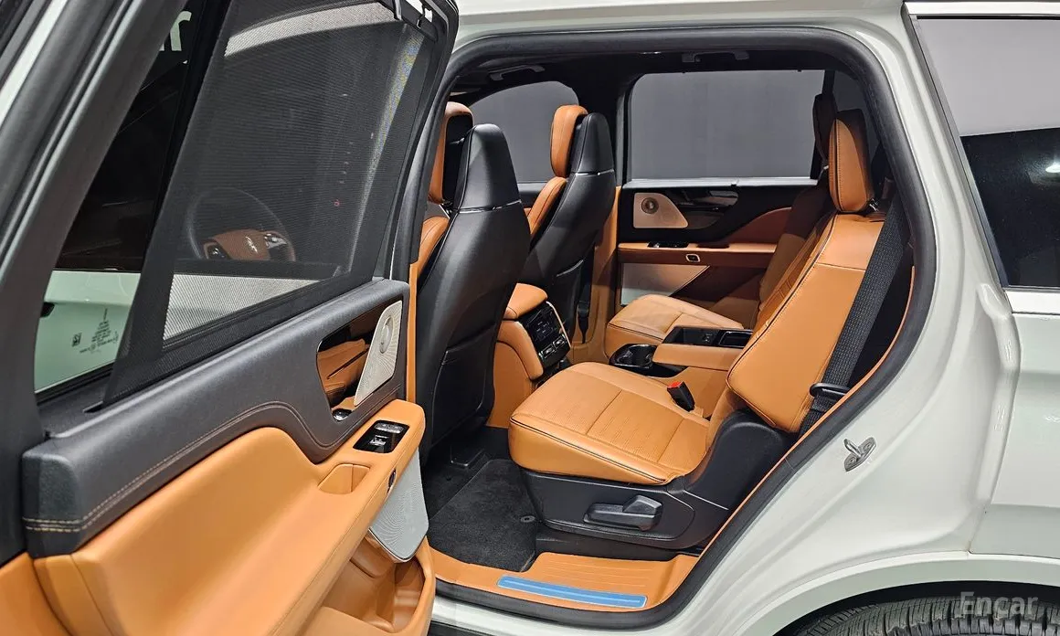 Lincoln Aviator, 2024 — фото 12 из 12