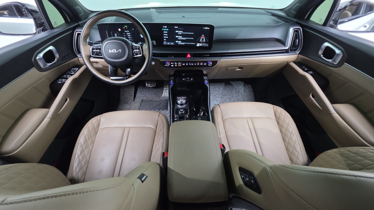 Kia Sorento, 2023 — фото 6 из 12