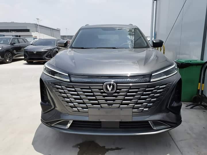 Changan CS75 Plus, 2023 — фото 3 из 9