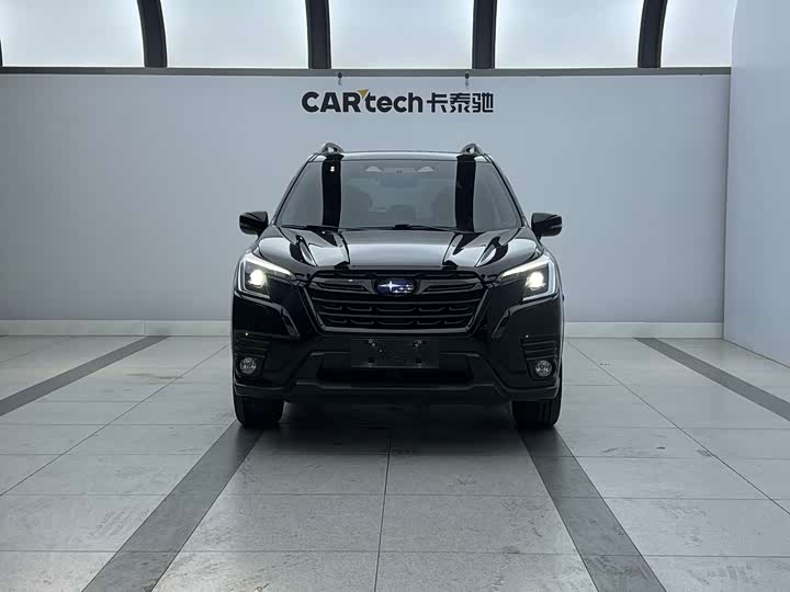 Subaru Forester, 2022 — фото 3 из 9