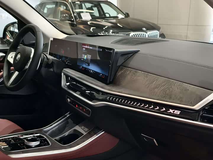 BMW X5, 2025 — фото 4 из 9