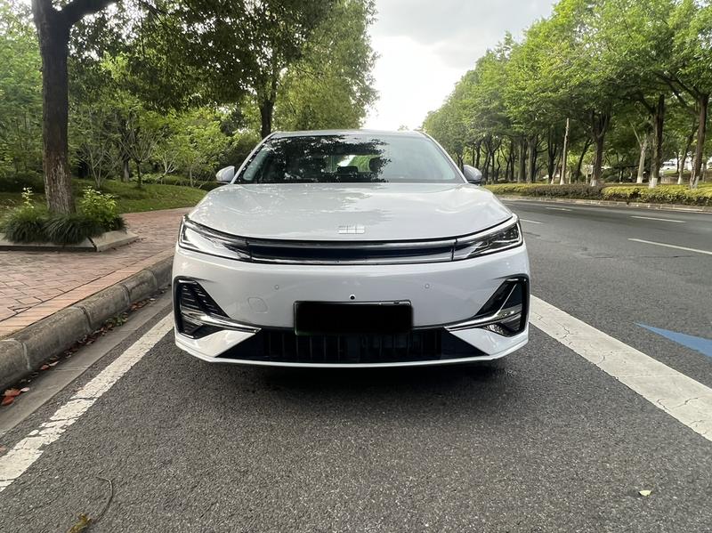 Geely Galaxy A7, 2025 — фото 2 из 10