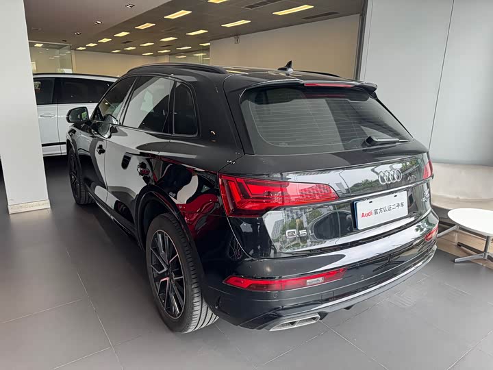 Audi Q5L, 2023 — фото 4 из 9