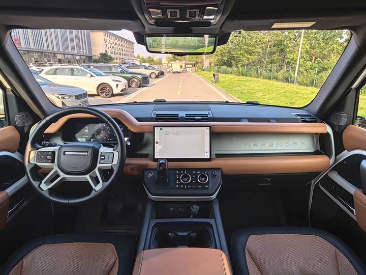 Land Rover Defender, 2024 — фото 9 из 9