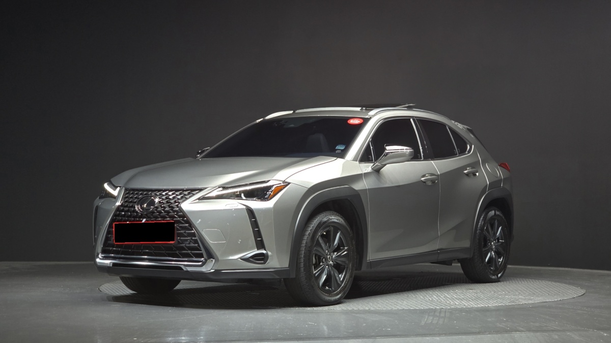 Lexus UX, 2023 — купить в Орле под ключ