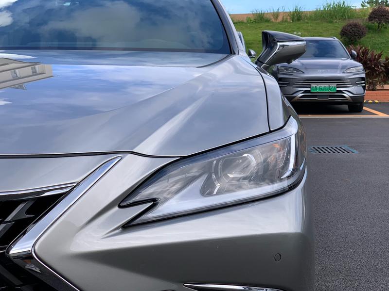 Lexus ES, 2023 — фото 7 из 12