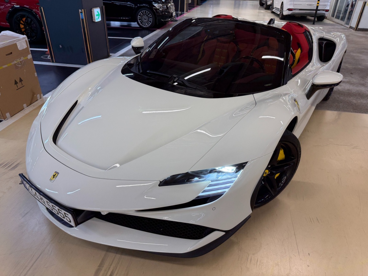 Ferrari SF90, 2023 — купить в Ульяновске под ключ