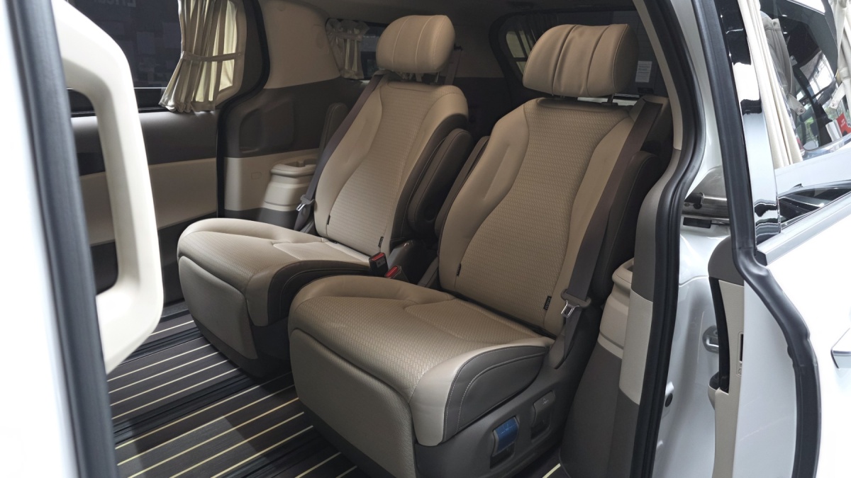Kia Carnival, 2022 — фото 11 из 12