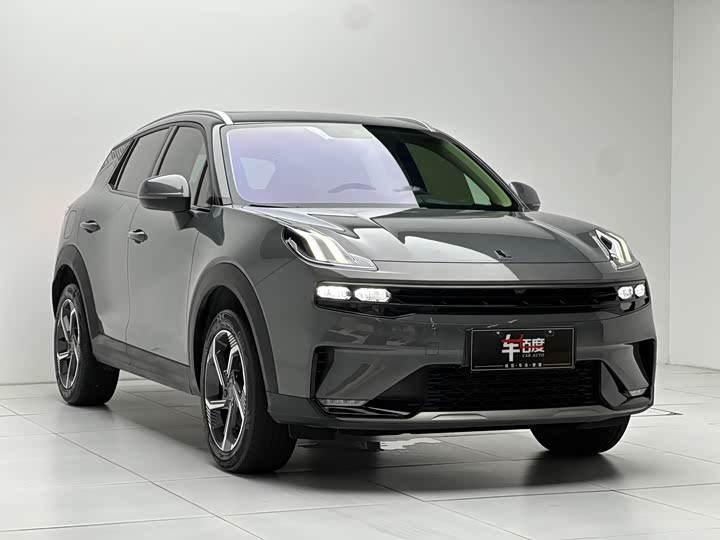 Lynk & Co 06 EM-P Hybrid, 2021 — фото 3 из 9