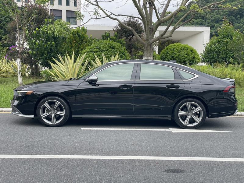 Honda Accord, 2024 — фото 3 из 12