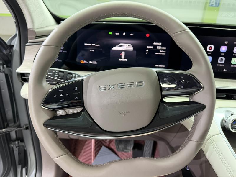 Exeed RX C-DM Hybrid, 2025 — фото 10 из 12