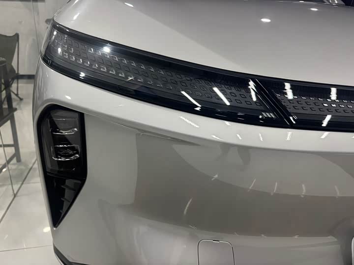 Dongfeng Aeolus L8, 2025 — фото 4 из 9