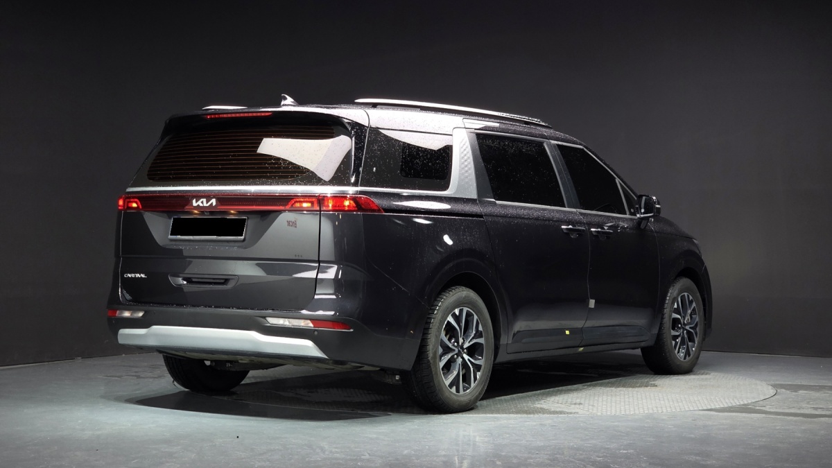 Kia Carnival, 2023 — фото 2 из 12