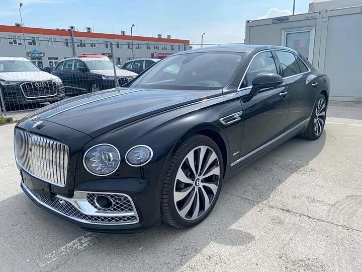 Bentley Flying Spur, 2023 — купить в Воронеже под ключ