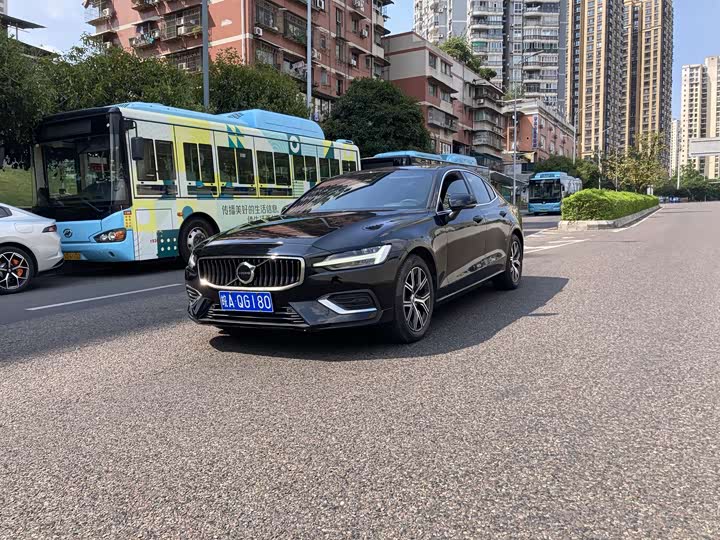 Volvo S60, 2024 — купить в Белгороде под ключ