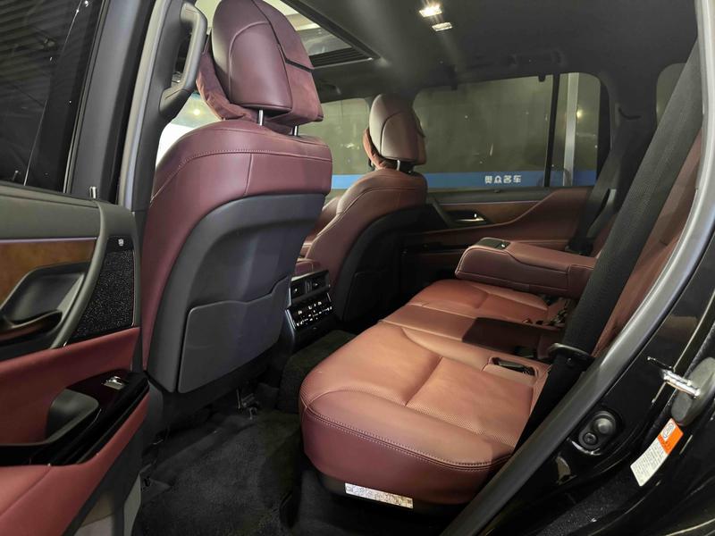 Lexus LX, 2025 — фото 12 из 12