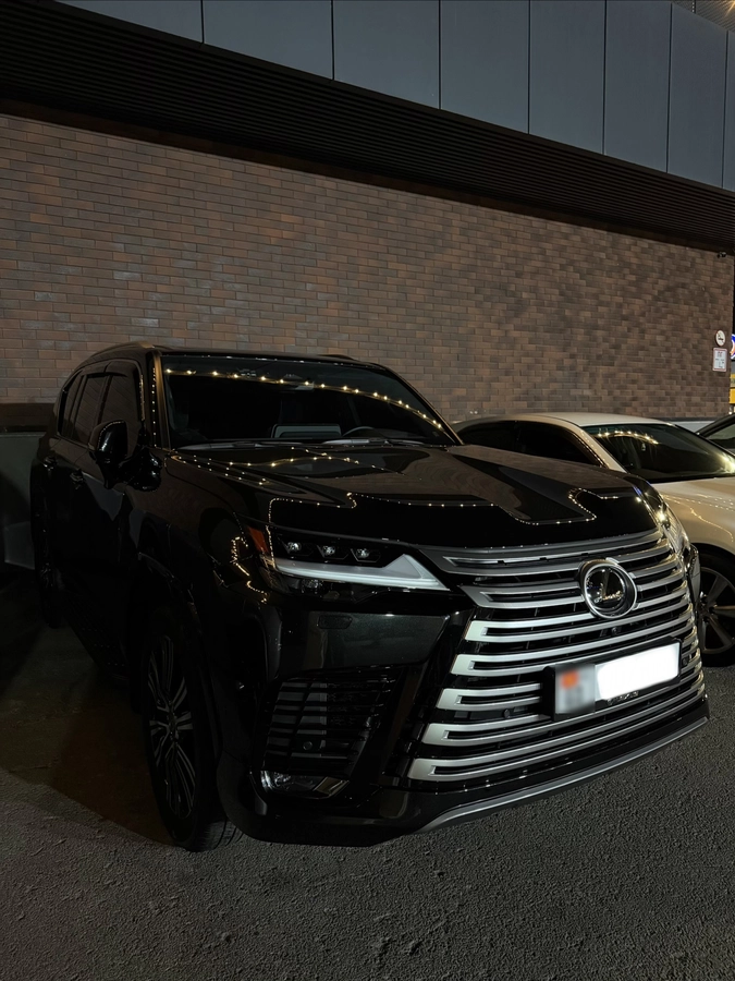 Lexus LX, 2025