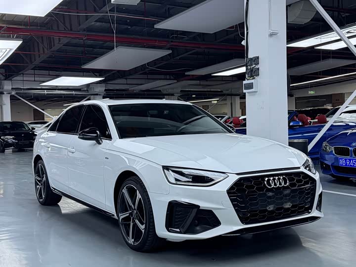 Audi A4L, 2024 — фото 3 из 9
