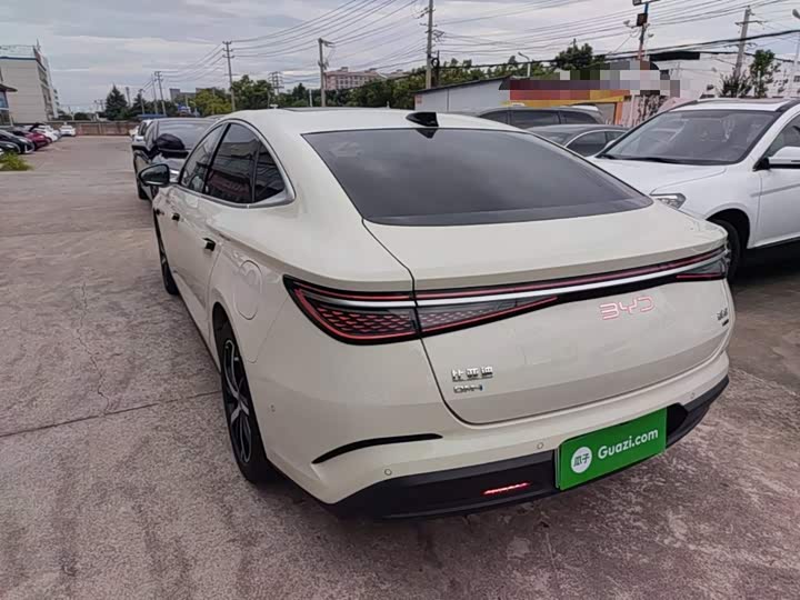 BYD Seal 07 DM-i Hybrid, 2025 — фото 5 из 9