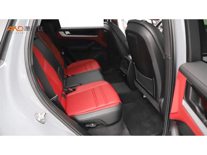 Porsche Cayenne, 2023 — фото 8 из 9