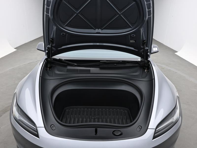 Tesla Model 3, 2025 — фото 5 из 12