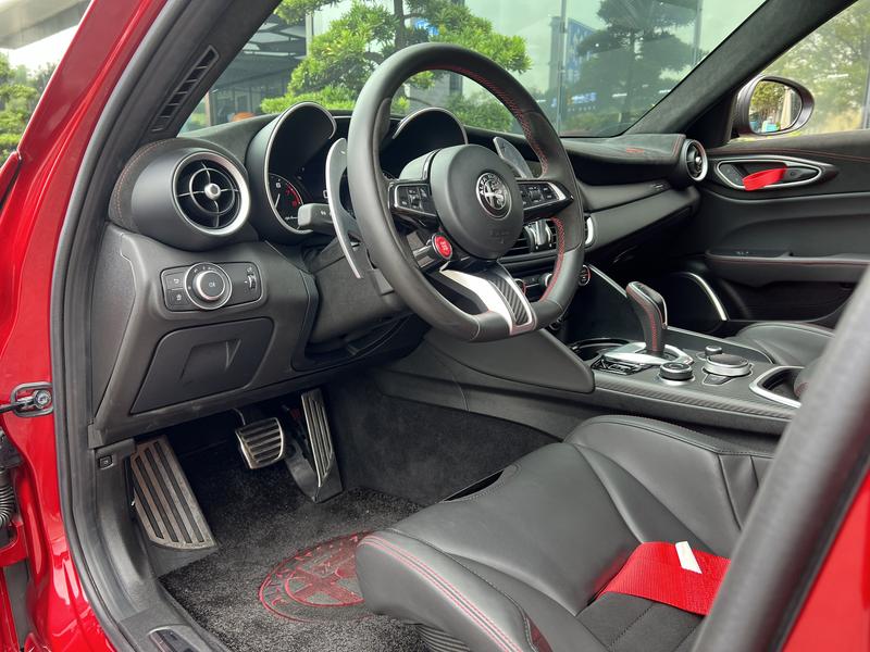 Alfa Romeo Giulia, 2022 — фото 4 из 9