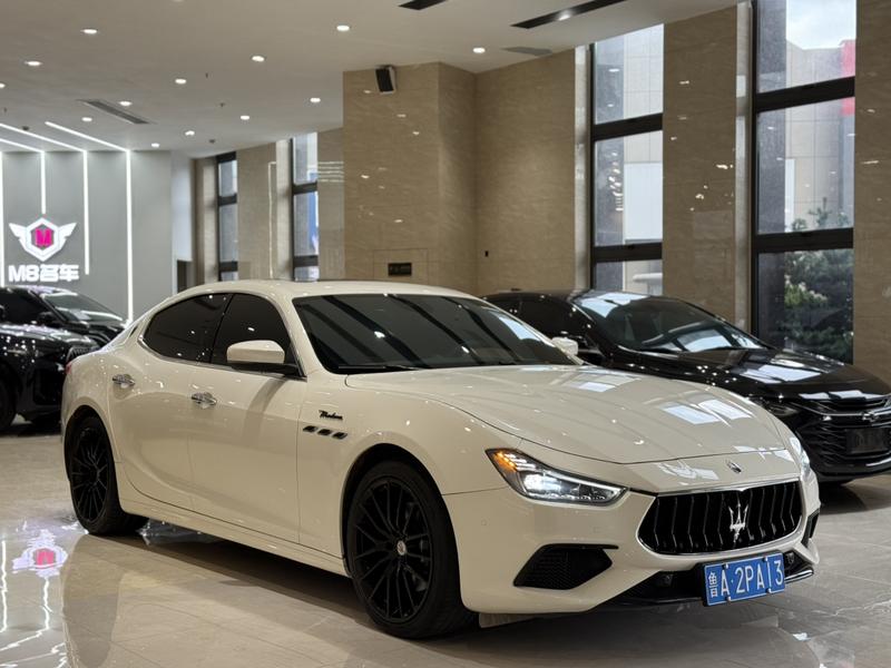 Maserati Ghibli, 2023 — фото 3 из 12