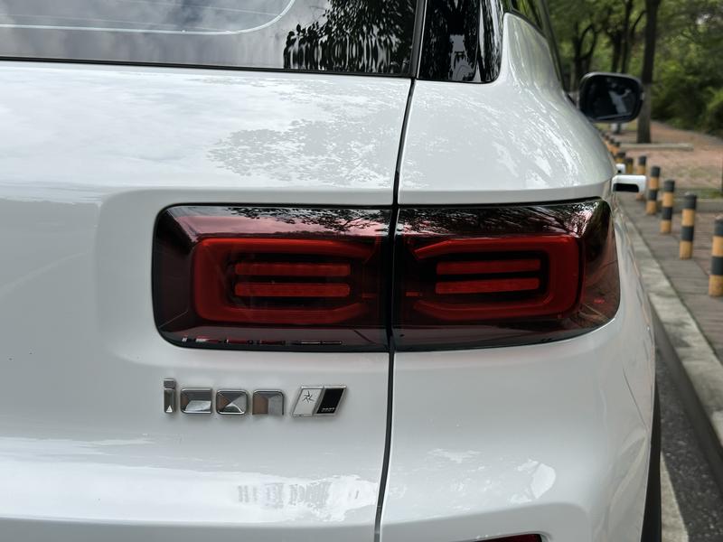 Geely Icon, 2023 — фото 9 из 12