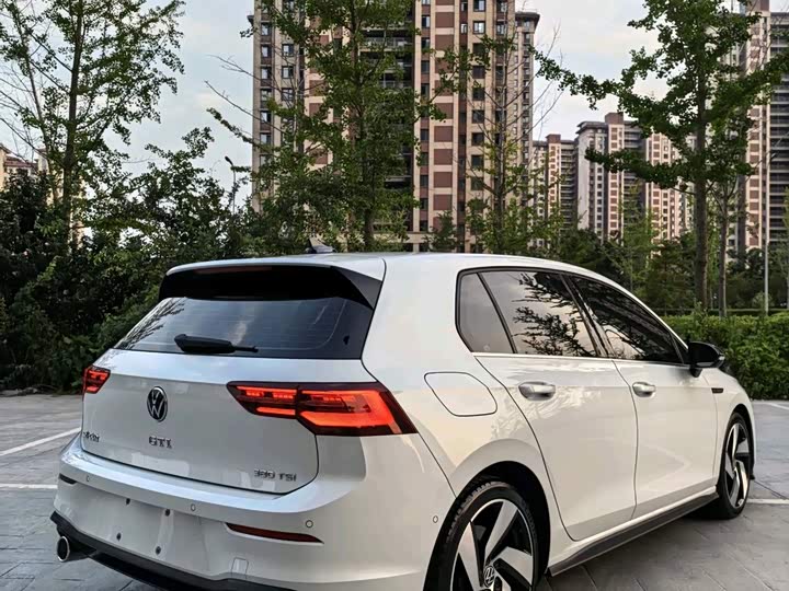Volkswagen Golf GTI, 2023 — фото 4 из 9