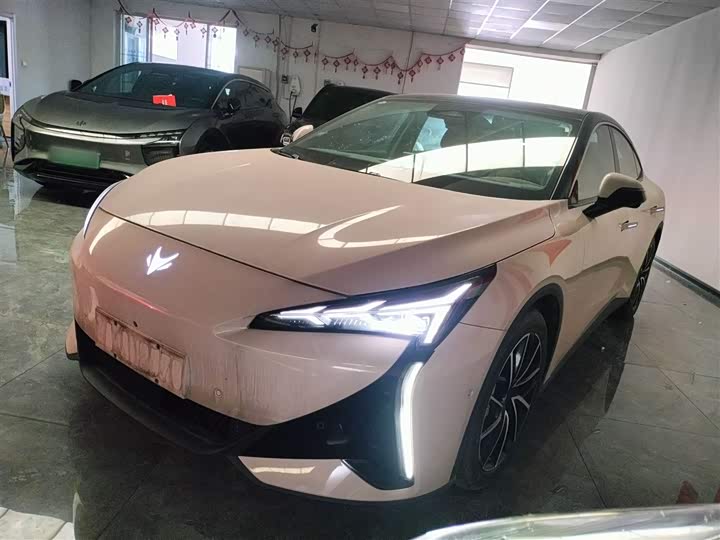 BAIC Arcfox Alpha S5, 2024 — купить в Кирове под ключ