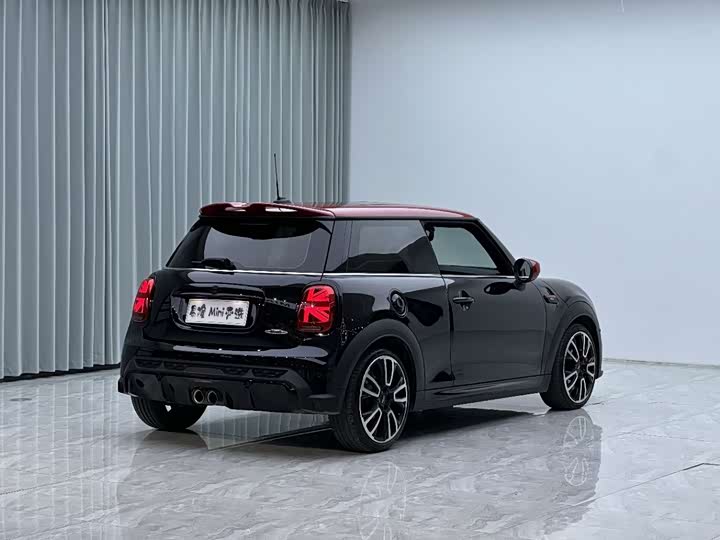 Mini Mini JCW, 2022 — фото 5 из 9