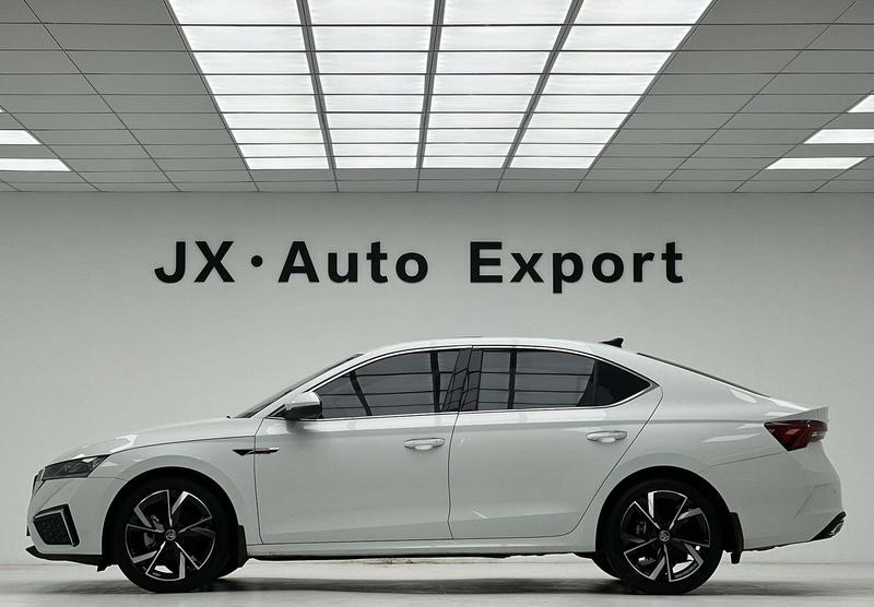 Skoda Octavia Pro, 2023 — фото 4 из 12
