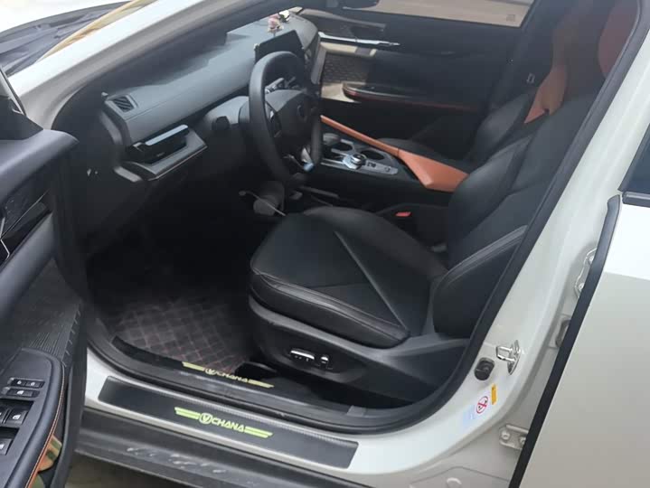 Changan UNI-V Hybrid, 2023 — фото 9 из 9