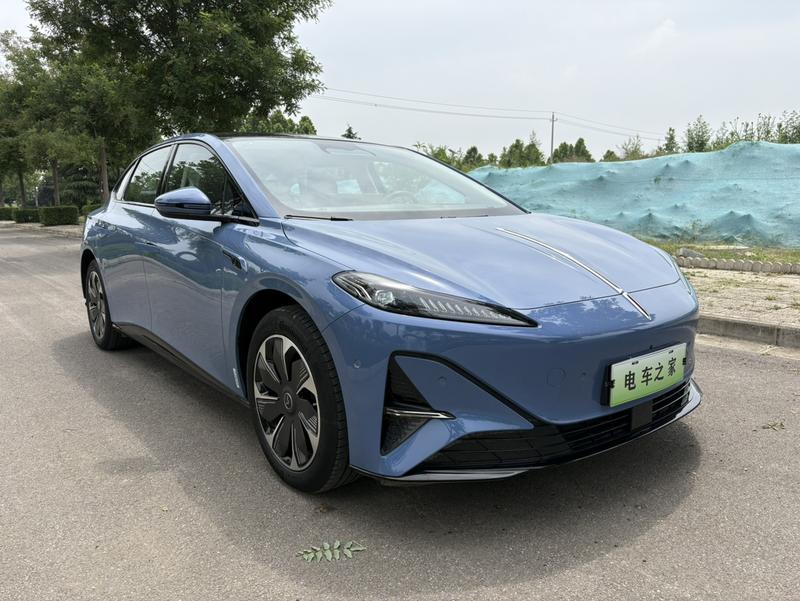 Hongqi EH5 (Tiangong 05), 2025 — фото 3 из 12