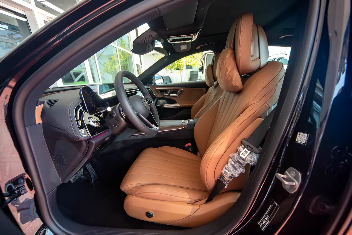 Mercedes-Benz E-Class, 2025 — фото 9 из 10