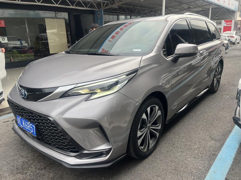 Toyota Granvia, 2022 — купить в Брянске под ключ