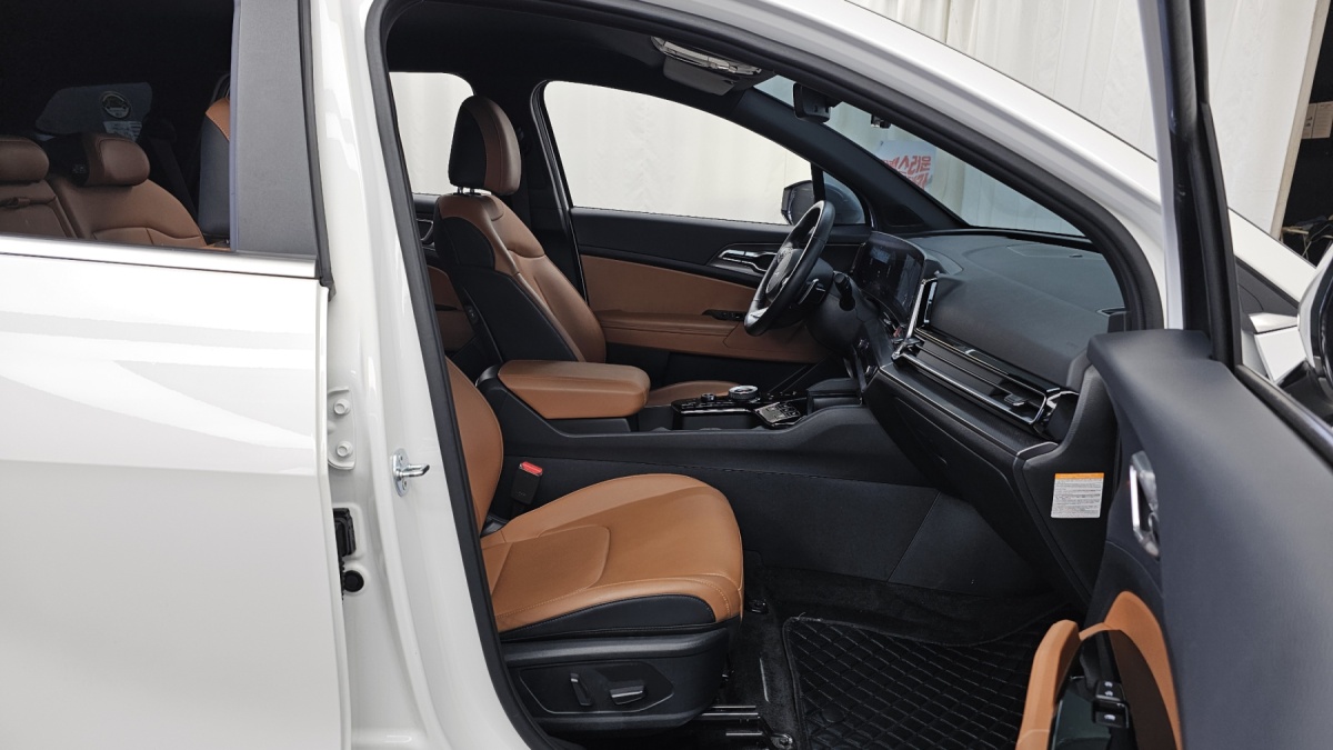 Kia Sportage, 2023 — фото 11 из 12