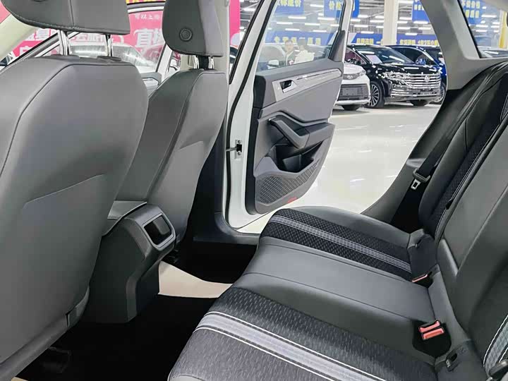 Volkswagen Sagitar L, 2024 — фото 7 из 9
