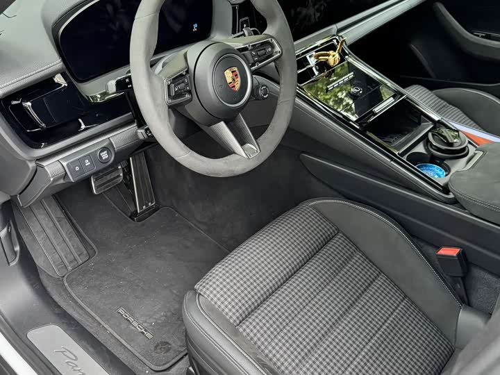 Porsche Panamera, 2025 — фото 8 из 9