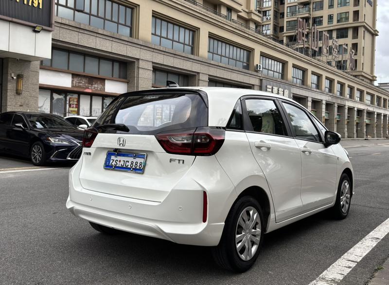 Honda Fit, 2022 — фото 6 из 10
