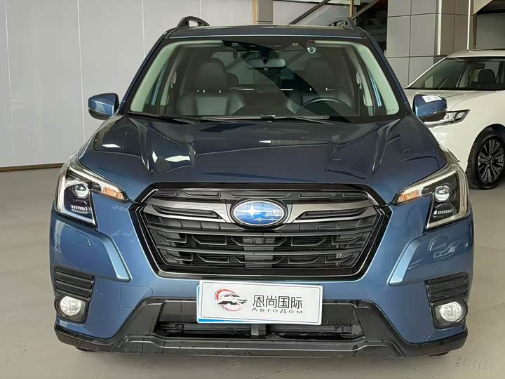 Subaru Forester, 2022 — фото 2 из 9