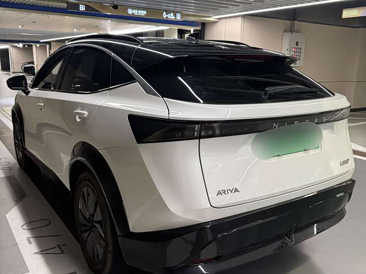 Nissan Ariya EV, 2022 — фото 6 из 9