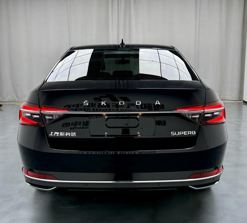 Skoda Superb, 2023 — фото 5 из 12