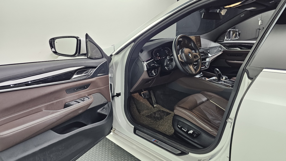 BMW Gran Turismo, 2024 — фото 9 из 12