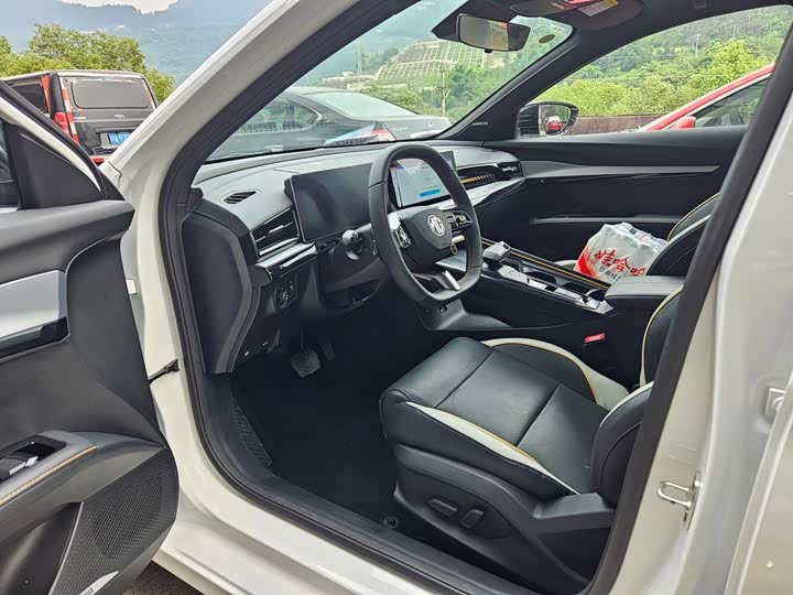 MG Motor 5 Scorpio, 2022 — фото 3 из 7