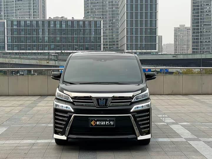Toyota Vellfire, 2022 — фото 2 из 9