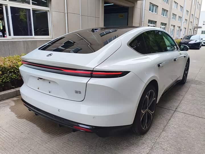 Nio ET5, 2025 — фото 7 из 9