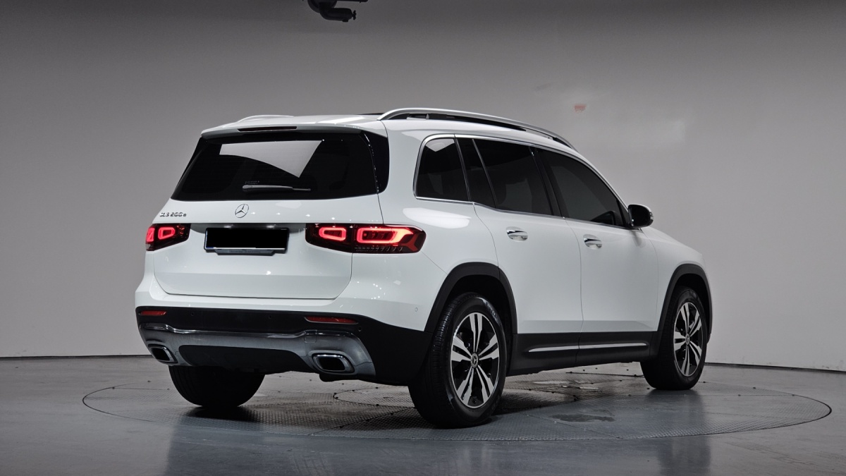 Mercedes-Benz GLB-Class, 2022 — фото 2 из 12